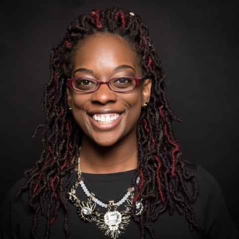 Photo of Tracy Duncan